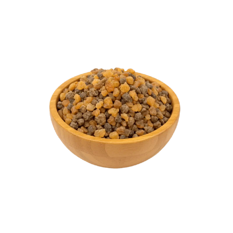 عکس مقداری صمغ باریجه در کاسه چوبی